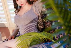 忙碌的一天后，来点超皮皮皮奶OL写真集，顺便下载一份吧！