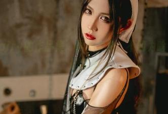 阮邑Fairy的作品集：黑色大象，不知为啥让我想起酸奶