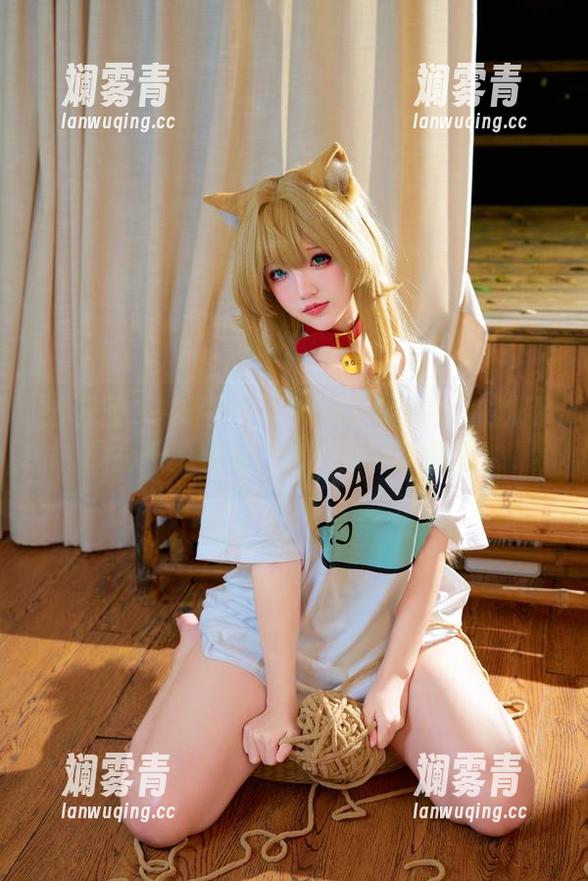 谁说黑獣一定野？下载阿薰kaOri的黑精灵女王奥利卡，把她带回家瞧瞧！