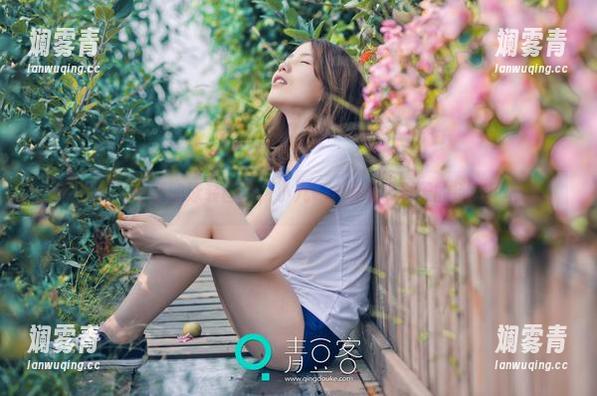 青豆客 - 免费的泳装图片，小九Vin发现了夏天的别样风味！