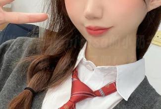 温暖时光：魔物喵nigisa的小奶牛自拍图集，太可了吧！