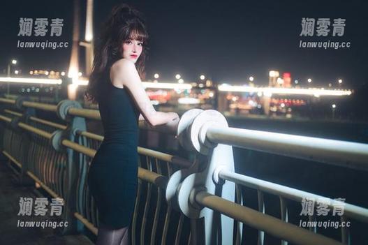总觉得鹿八岁baby夏日合集中有个谜，还好有网盘让我翻来翻去