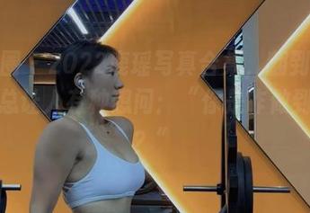 微密圈 – 2022鹿瑶写真合集，翻到每一页，总让人有种想问：“你是咋做到的呀？”