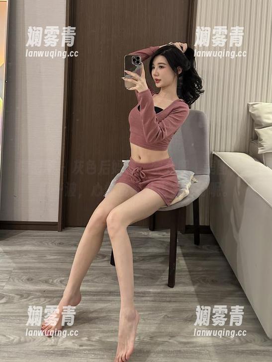 微密圈 - 灰色后妈裙、黎允熙、美图，下载一波，心情没准儿也会变好呢。